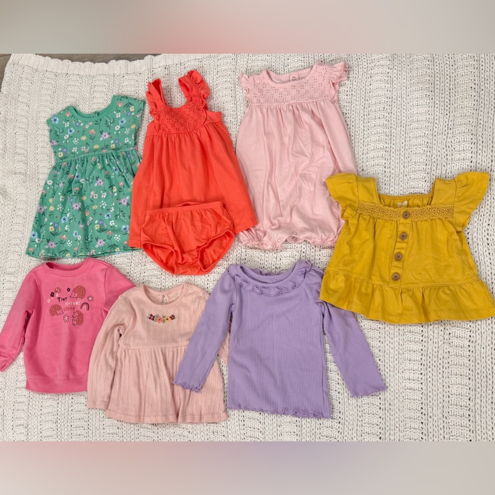 Baby girl clothes bundle - size 12-18 months